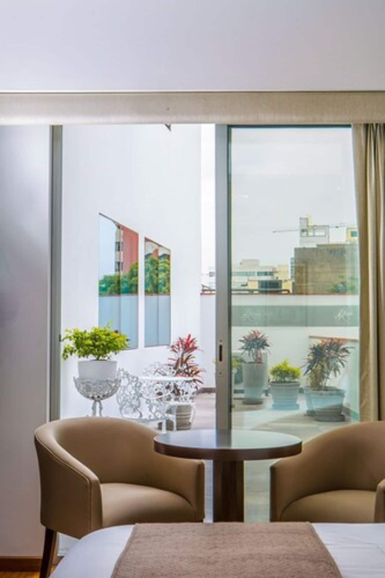 Jose Antonio Deluxe Hotel Lima Luaran gambar