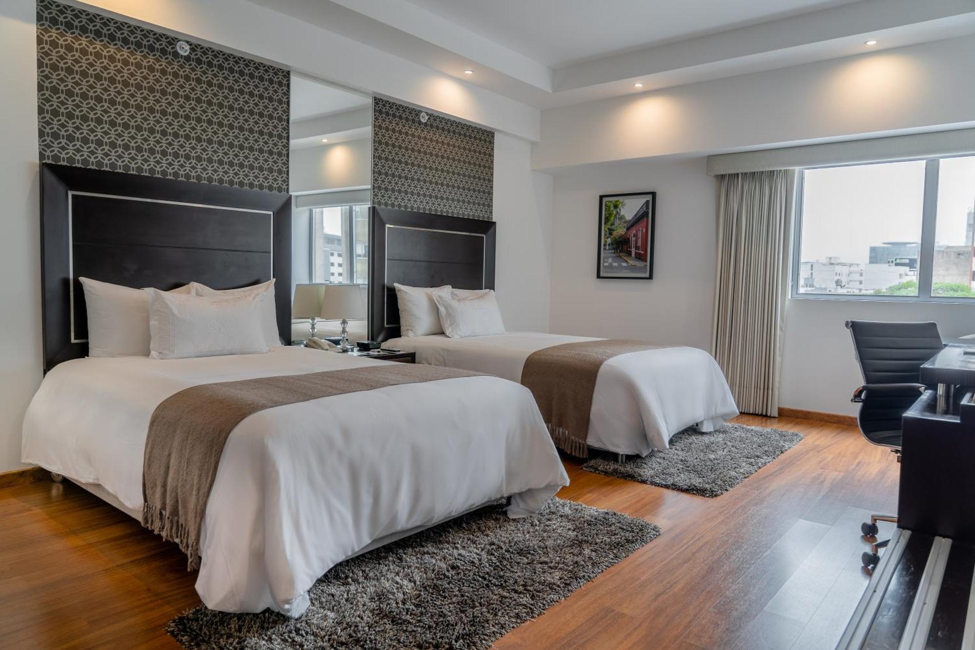 Jose Antonio Deluxe Hotel Lima Luaran gambar