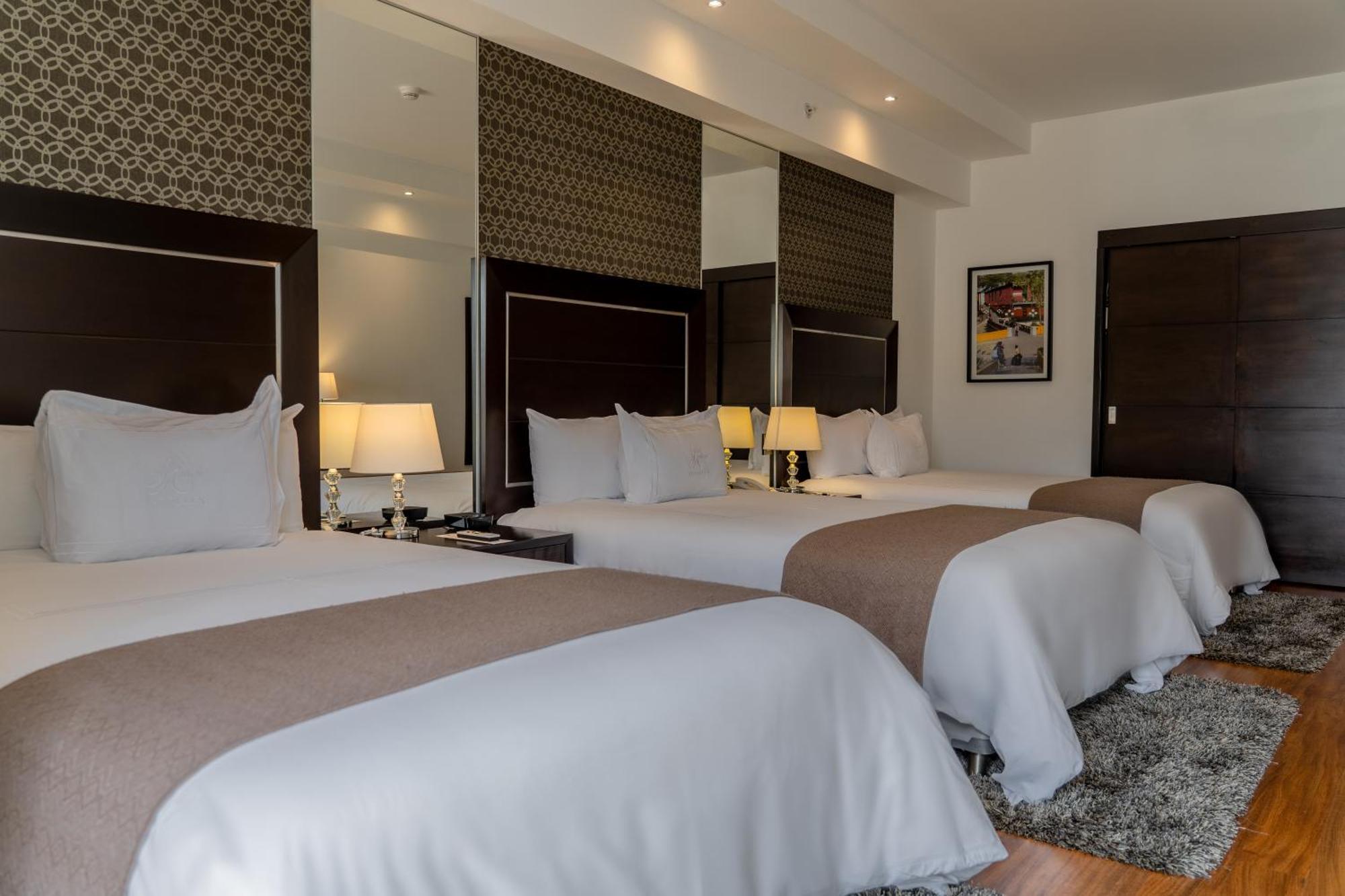 Jose Antonio Deluxe Hotel Lima Luaran gambar
