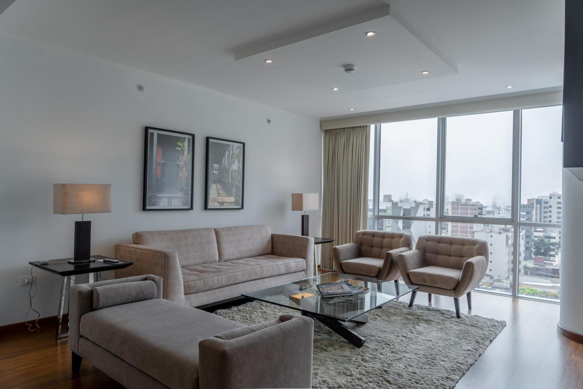 Jose Antonio Deluxe Hotel Lima Luaran gambar