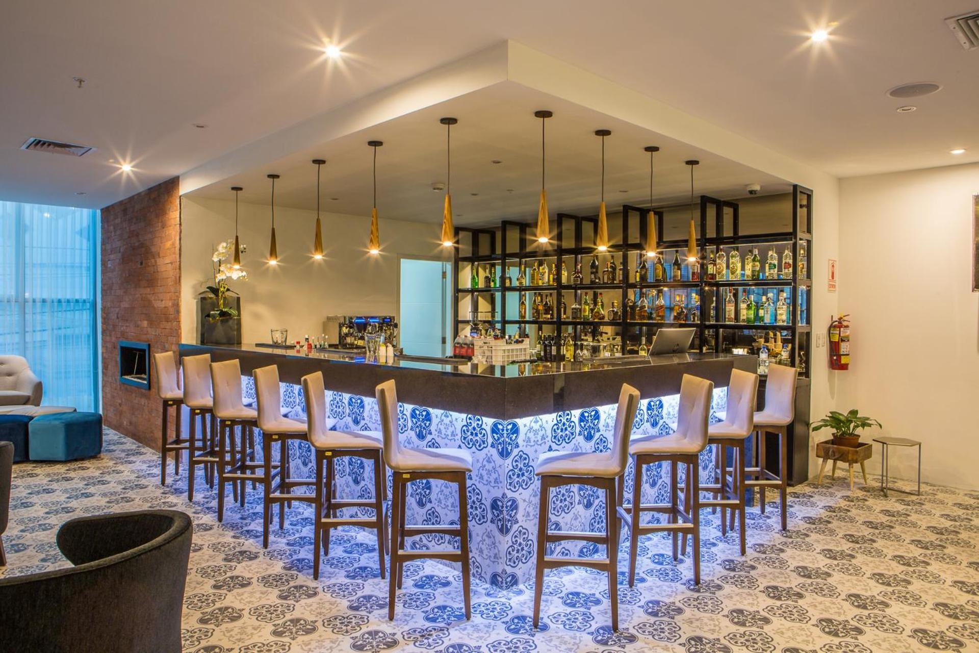 Jose Antonio Deluxe Hotel Lima Luaran gambar