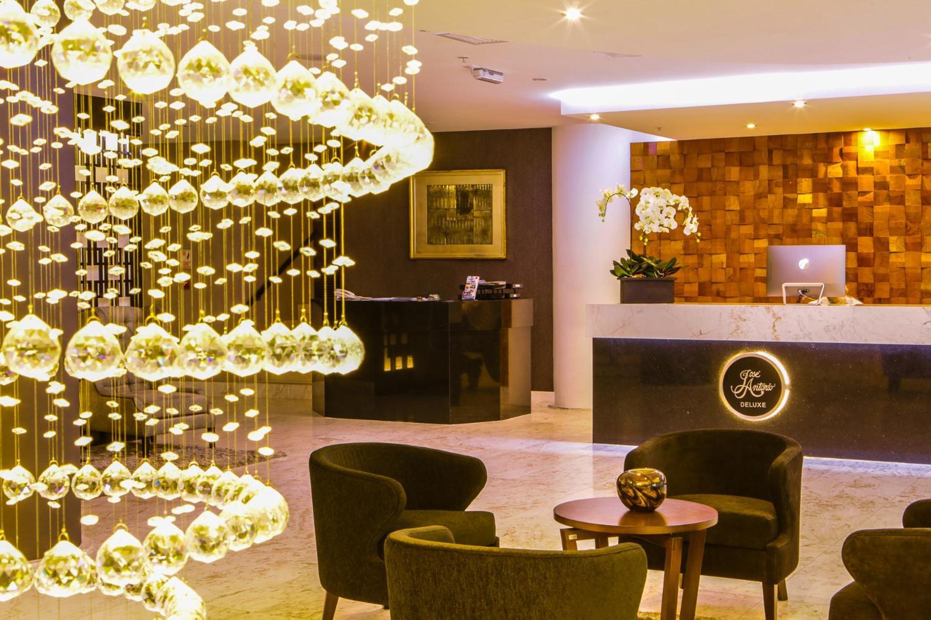 Jose Antonio Deluxe Hotel Lima Luaran gambar